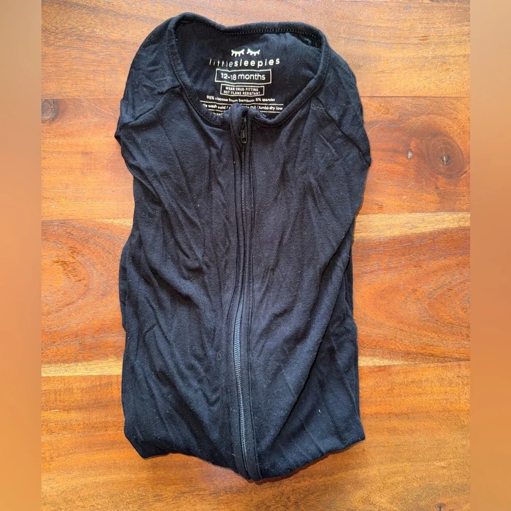 Little Sleepies Solid Black 12-18m zipper‎ pajamas